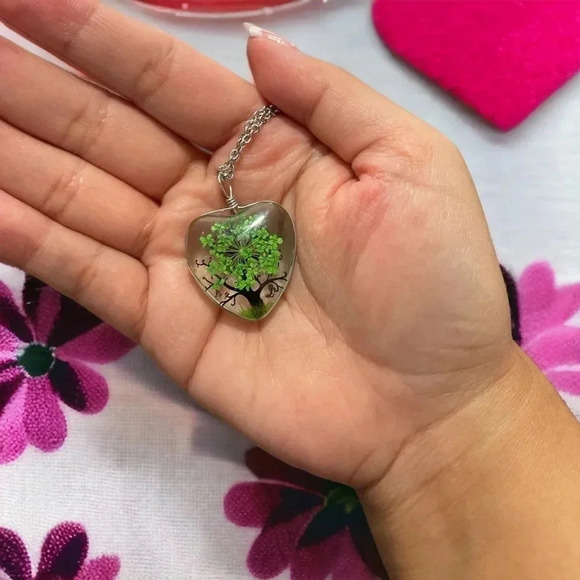 Resin Flower Pressed & Tree Heart Pendant Charm Stainless Steel Necklace - Picture 2 of 3